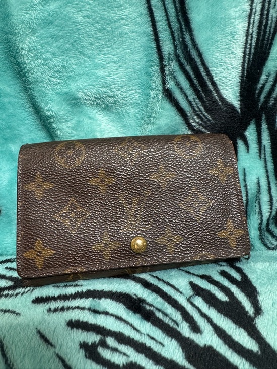 Louis Vuitton Handbags - Louis Vuitton Brown Monogram Canvas Compact Wallet with Gold Snap